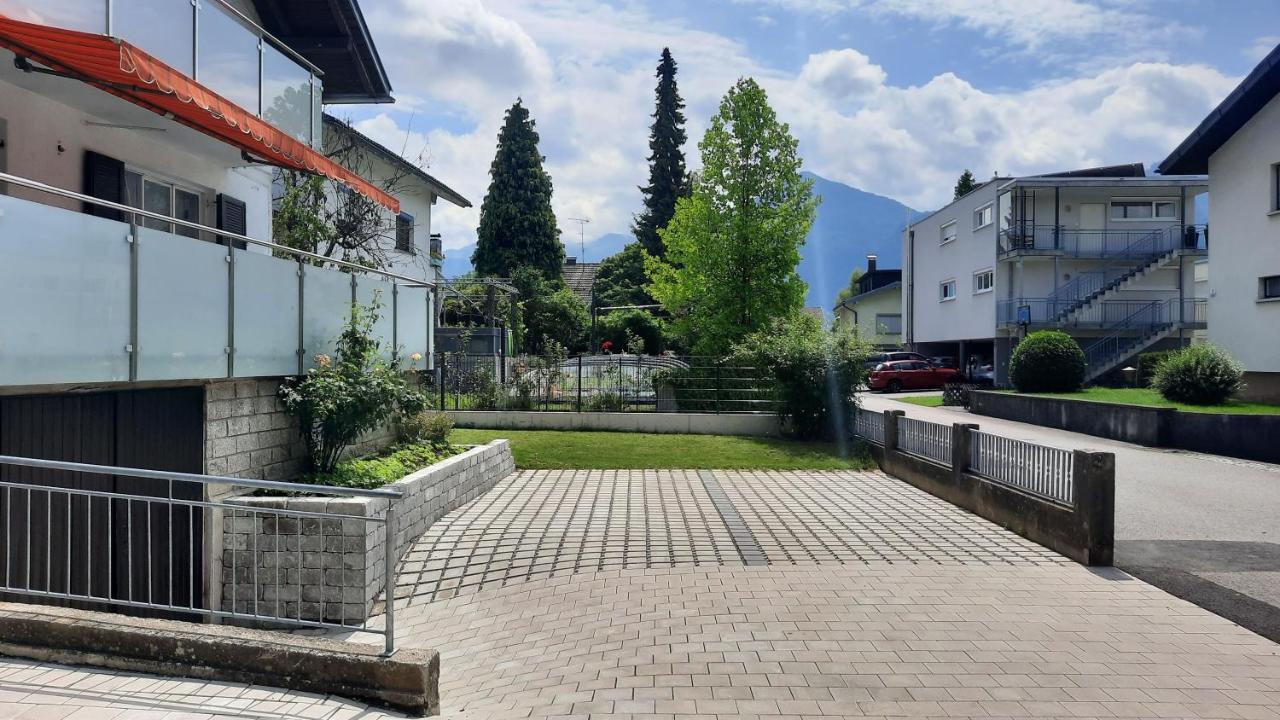 Green Hill Apartments - ドルンビルン エクステリア 写真